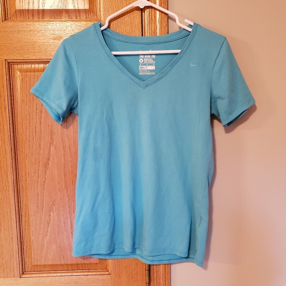 Nike Tops - Nike Dri Fit Tee